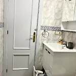 Stylish 1-bed Apt, Walk To & Amenities Torrevieja