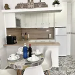 Appartement Stylish 1-bed Apt, Walk To & Amenities *