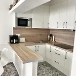 Appartement Stylish 1-bed Apt, Walk To & Amenities *