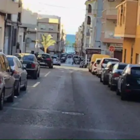 Apartment Stylish 1-bed Apt, Walk To & Amenities