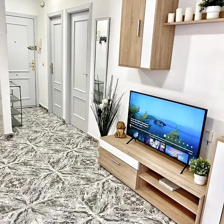 Апартаменты Stylish 1-bed Apt, Walk To & Amenities